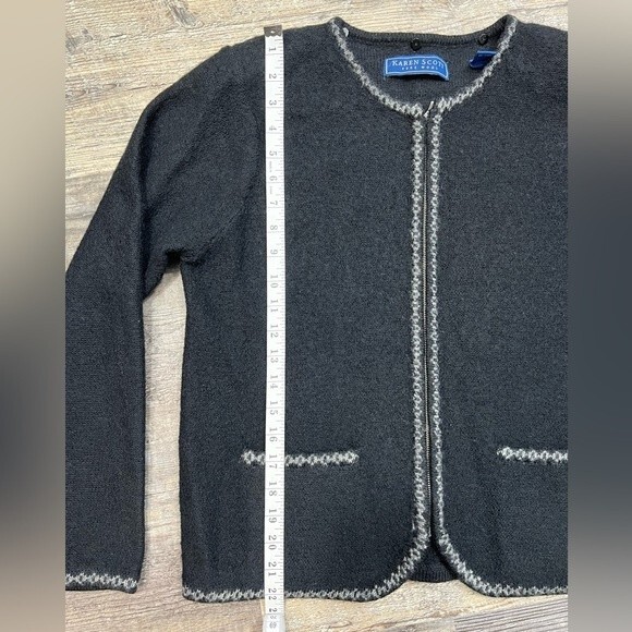 Vintage Karen Scott 100% Pure Wool Cardigan w Shoulder Pads Size Medium - Picture 7 of 11